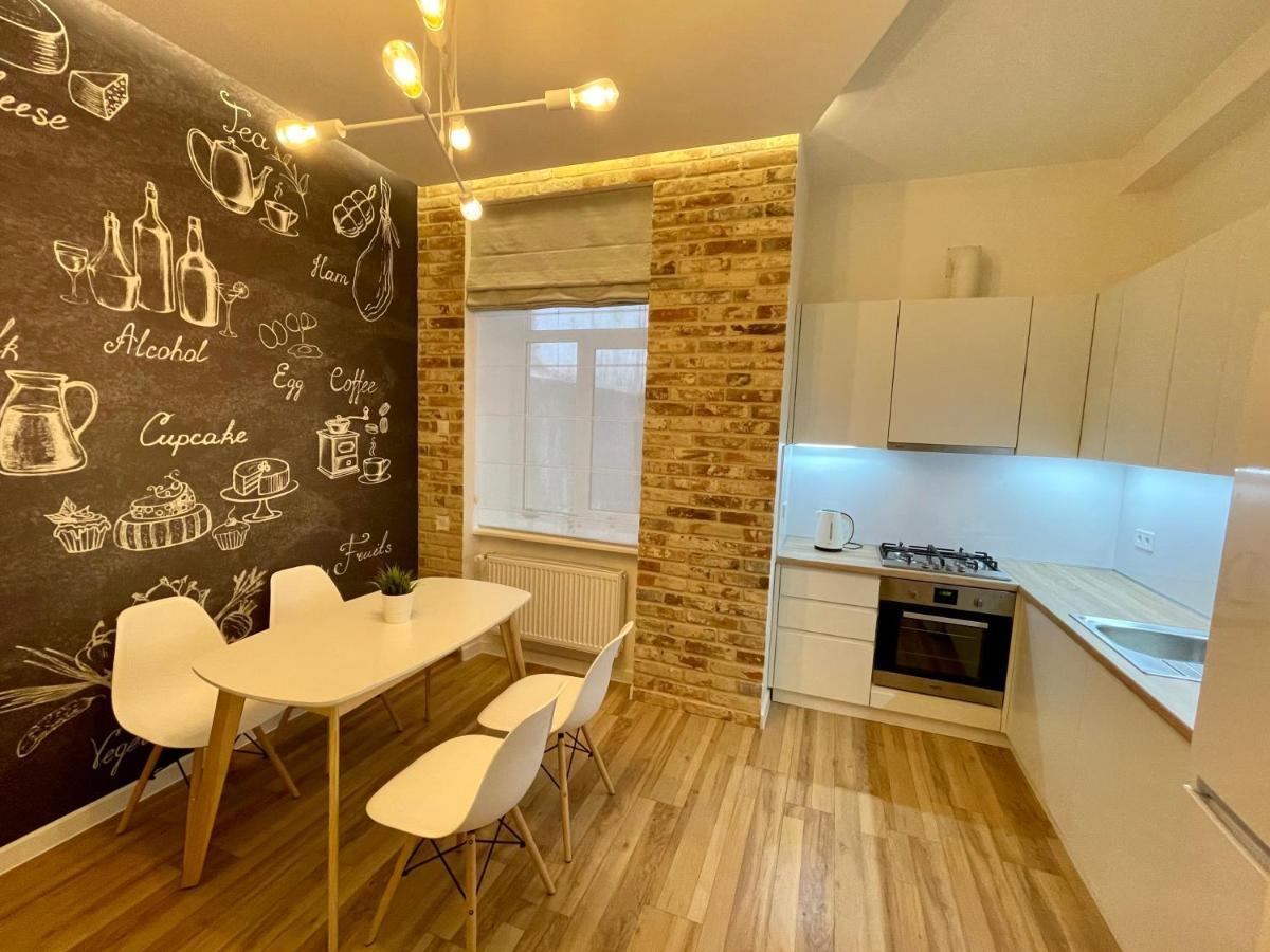 Apartment Centre Inn Tsjernivtsi Eksteriør bilde